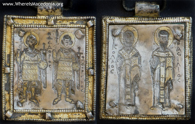 File:Yeni-mosque-bitol double sided pectoral medallion (3,5 x 4 cm) from the 11th centurya-st-george-icon.jpg