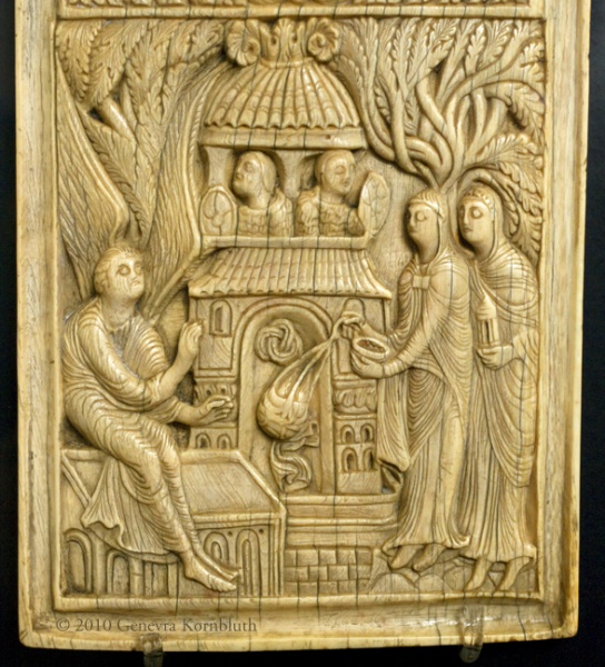 File:Crucifixion and Maries at the Sepulchre, ivory, St. Gall or north Italy, 10th c., MAAB .jpg
