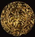 Golden Disc with a typical Lombard warrior on horseback vi VII muzeum cividale.png