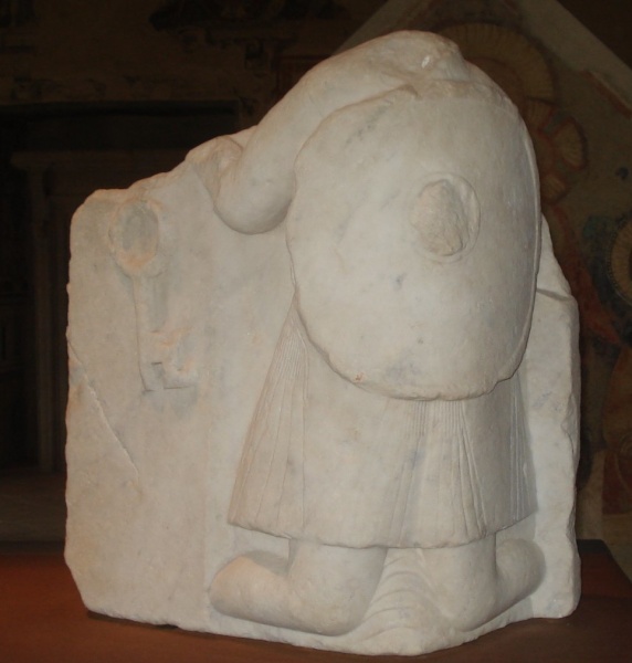 File:Guerriero acefalo anonimo scultore marmo bianco, XIII secolo, inizio .jpg