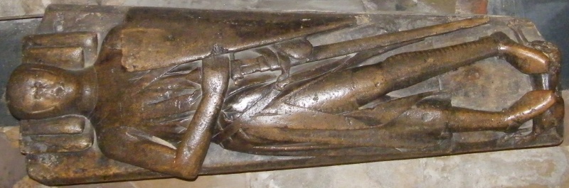 File:Worcester Cathedral knight 1240.JPG